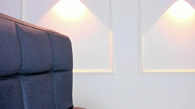 Lia walton online show from 03-08-25, 12:09