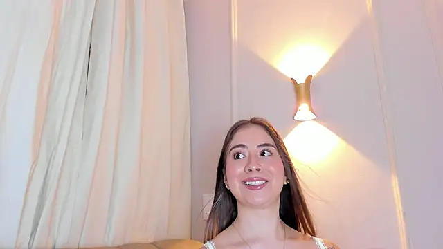 Lia walton online show from 11-05-25, 10:43