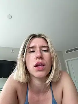 xoxoxjenn online show from 06-14-26, 09:06