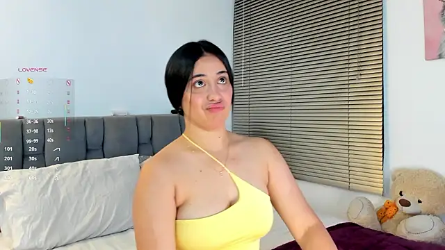 Gigi-bom online show from 03-08-26, 12:41