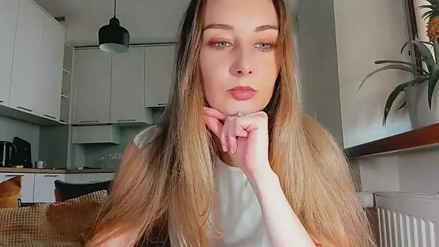 Maiami000 online show from 04-30-26, 01:50