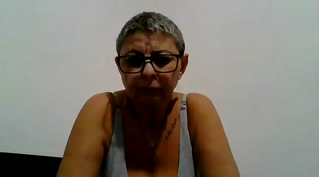 roseblak42 online show from 02-04-25, 05:45