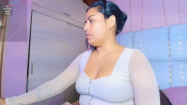 Snapshot of kiana_cream chatting on 03-05-25, 11:38 kiana cream online show from 03-05-25, 11:38