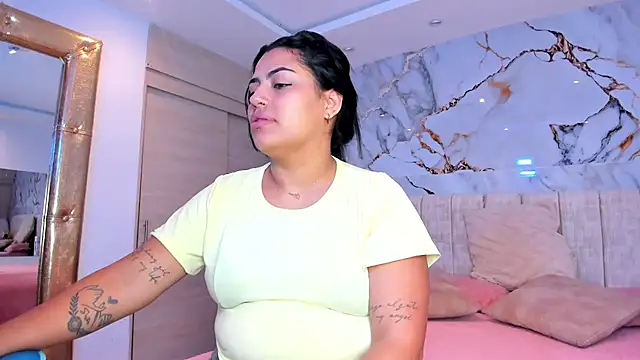 kiana cream online show from 03-09-26, 11:14