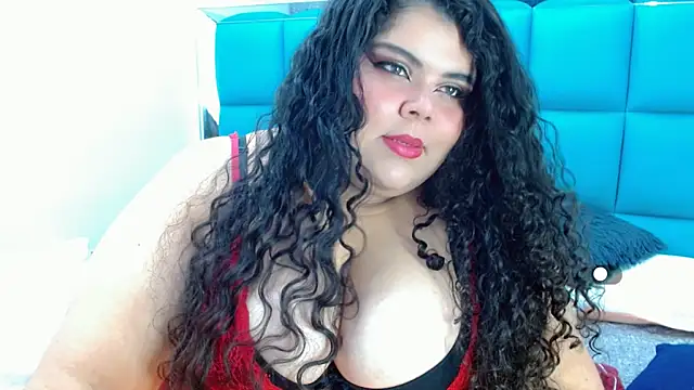 Sarah Bowie online show from 01-29-25, 05:40