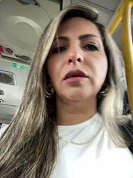 Snapshot of _Abril-Office1 chatting on 12-02-24, 04:09  Abril-Office1 online show from 12-02-24, 04:09