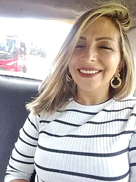 Snapshot of _Abril-Office1 chatting on 02-04-25, 03:57  Abril-Office1 online show from 02-04-25, 03:57