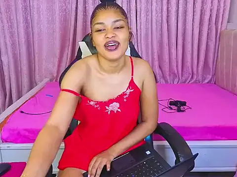 Snapshot of Pretty-shally chatting on 05-01-26, 02:16 Pretty-shally online show from 05-01-26, 02:16