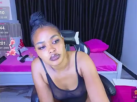Snapshot of Pretty-shally chatting on 05-27-26, 01:57 Pretty-shally online show from 05-27-26, 01:57