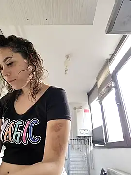 LovelyJulliette online show from 03-12-25, 01:40