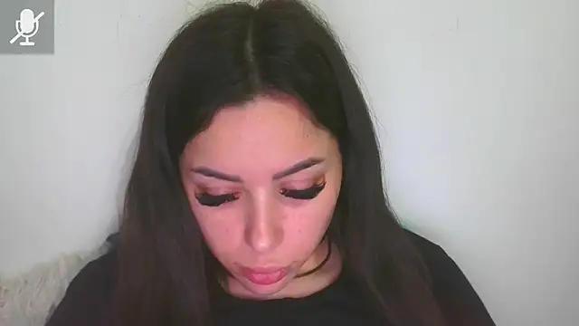 Snapshot of LovelyJulliette chatting on 03-31-26, 08:09 LovelyJulliette online show from 03-31-26, 08:09