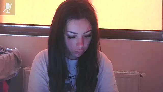 Snapshot of LovelyJulliette chatting on 04-19-26, 12:26 LovelyJulliette online show from 04-19-26, 12:26