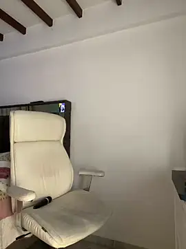 Snapshot of natashasweet chatting on 12-28-24, 11:59 natashasweet online show from 12-28-24, 11:59