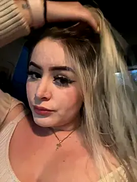 Snapshot of natashasweet chatting on 10-11-25, 10:52 natashasweet online show from 10-11-25, 10:52