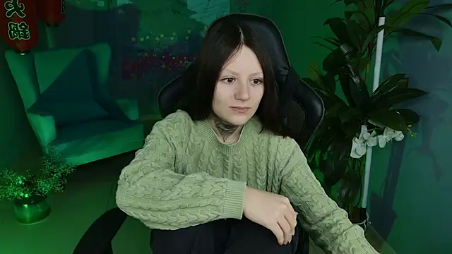 VeliraBraitberg online show from 12-13-24, 05:05