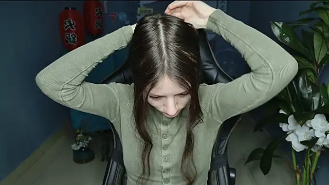 VeliraBraitberg online show from 02-07-25, 05:10