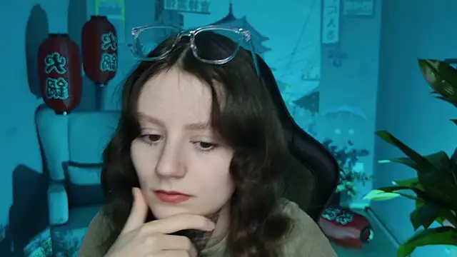 VeliraBraitberg online show from 02-07-25, 08:11