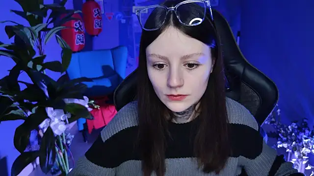 VeliraBraitberg online show from 02-12-25, 08:06