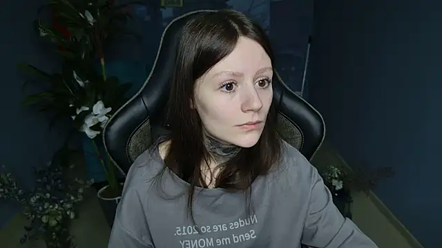 VeliraBraitberg online show from 02-26-25, 05:09