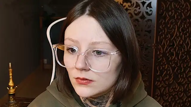 VeliraBraitberg online show from 03-21-25, 08:17