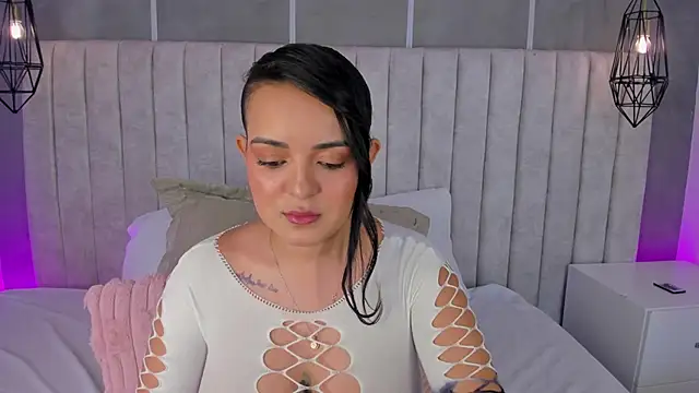 lea gray online show from 04-09-26, 06:35