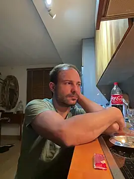 Adventurehotman online show from 01-17-25, 03:45