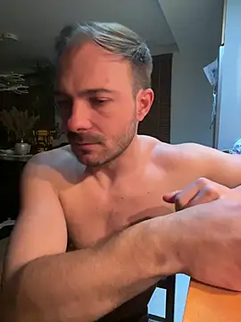 Adventurehotman online show from 02-11-25, 10:28