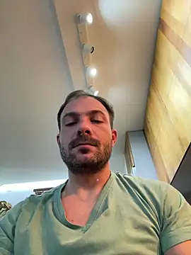 Adventurehotman online show from 02-17-25, 11:31