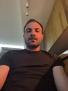 Adventurehotman online show from 04-29-26, 08:48