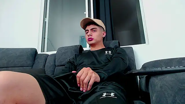 Stiven CL online show from 10-21-25, 10:21