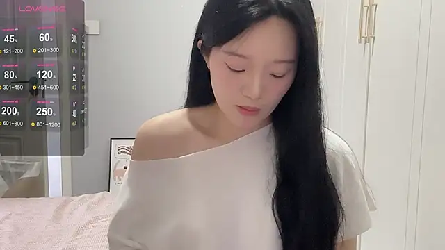 rose-u online show from 09-28-25, 02:06