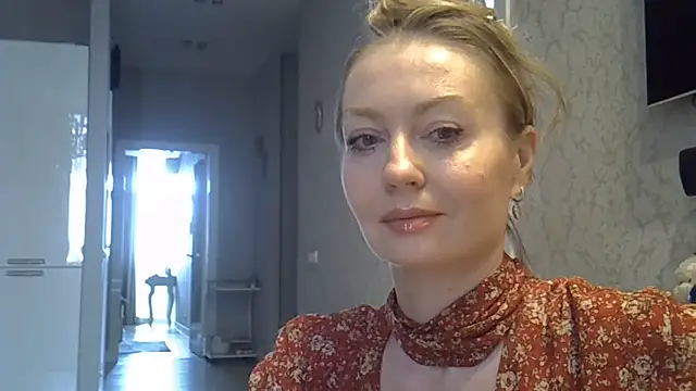 ZarinaSwift online show from 05-30-26, 06:32