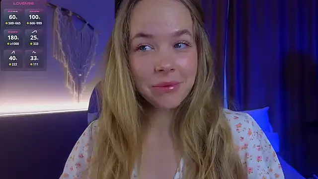 Snapshot of milly_shy chatting on 11-03-25, 06:47 milly shy online show from 11-03-25, 06:47