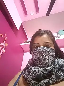 Snapshot of RESHMA_21 chatting on 12-25-24, 08:50 RESHMA 21 online show from 12-25-24, 08:50