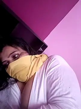 Snapshot of RESHMA_21 chatting on 01-04-25, 11:48 RESHMA 21 online show from 01-04-25, 11:48