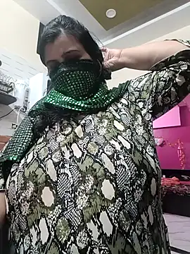 Snapshot of RESHMA_21 chatting on 01-29-25, 04:08 RESHMA 21 online show from 01-29-25, 04:08