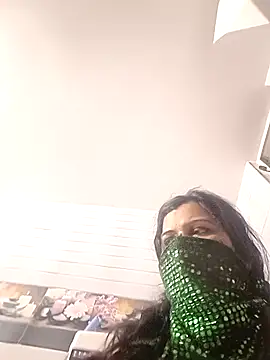 Snapshot of RESHMA_21 chatting on 03-12-25, 09:03 RESHMA 21 online show from 03-12-25, 09:03