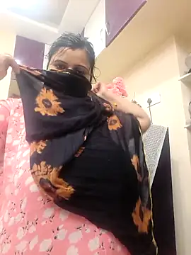 Snapshot of RESHMA_21 chatting on 09-19-25, 04:36 RESHMA 21 online show from 09-19-25, 04:36