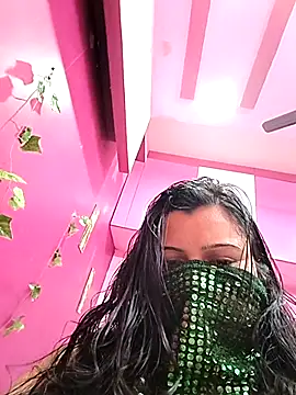 Snapshot of RESHMA_21 chatting on 12-02-25, 05:57 RESHMA 21 online show from 12-02-25, 05:57