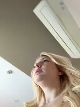 AmmyHot online show from 04-27-26, 03:15