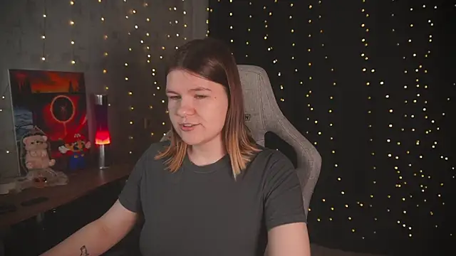 cuteamberlyyy online show from 10-22-25, 03:18