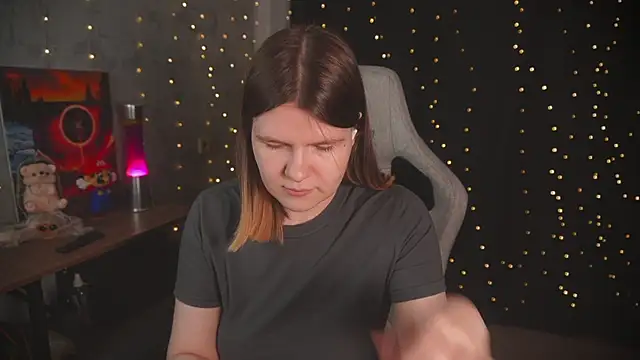 cuteamberlyyy online show from 11-03-25, 03:52