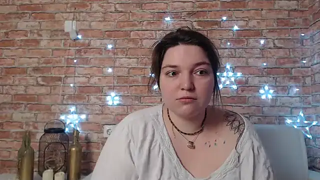 Amelia Kiss  online show from 02-01-25, 12:40