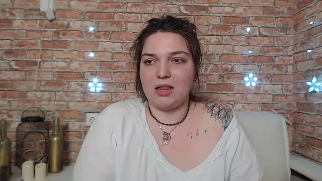 Amelia Kiss  online show from 02-05-25, 06:46