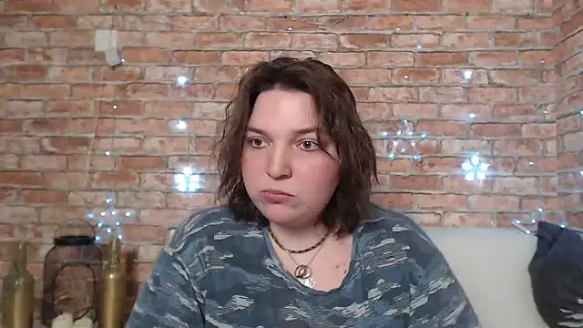 Amelia Kiss  online show from 02-10-25, 03:57