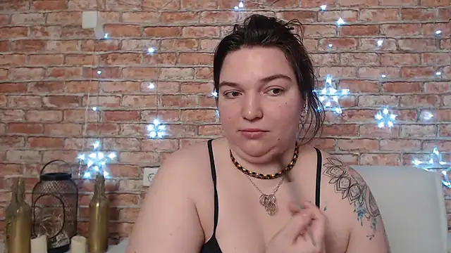 Amelia Kiss  online show from 03-19-25, 12:48