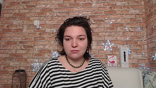 Amelia Kiss  online show from 09-09-25, 12:32