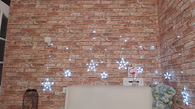 Amelia Kiss  online show from 09-12-25, 12:33