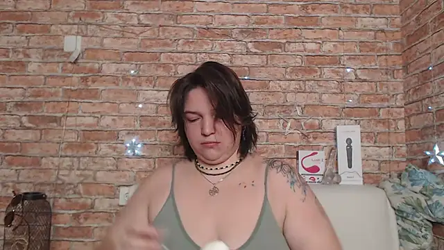 Amelia Kiss  online show from 09-22-25, 12:34