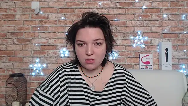 Amelia Kiss  online show from 09-24-25, 12:36